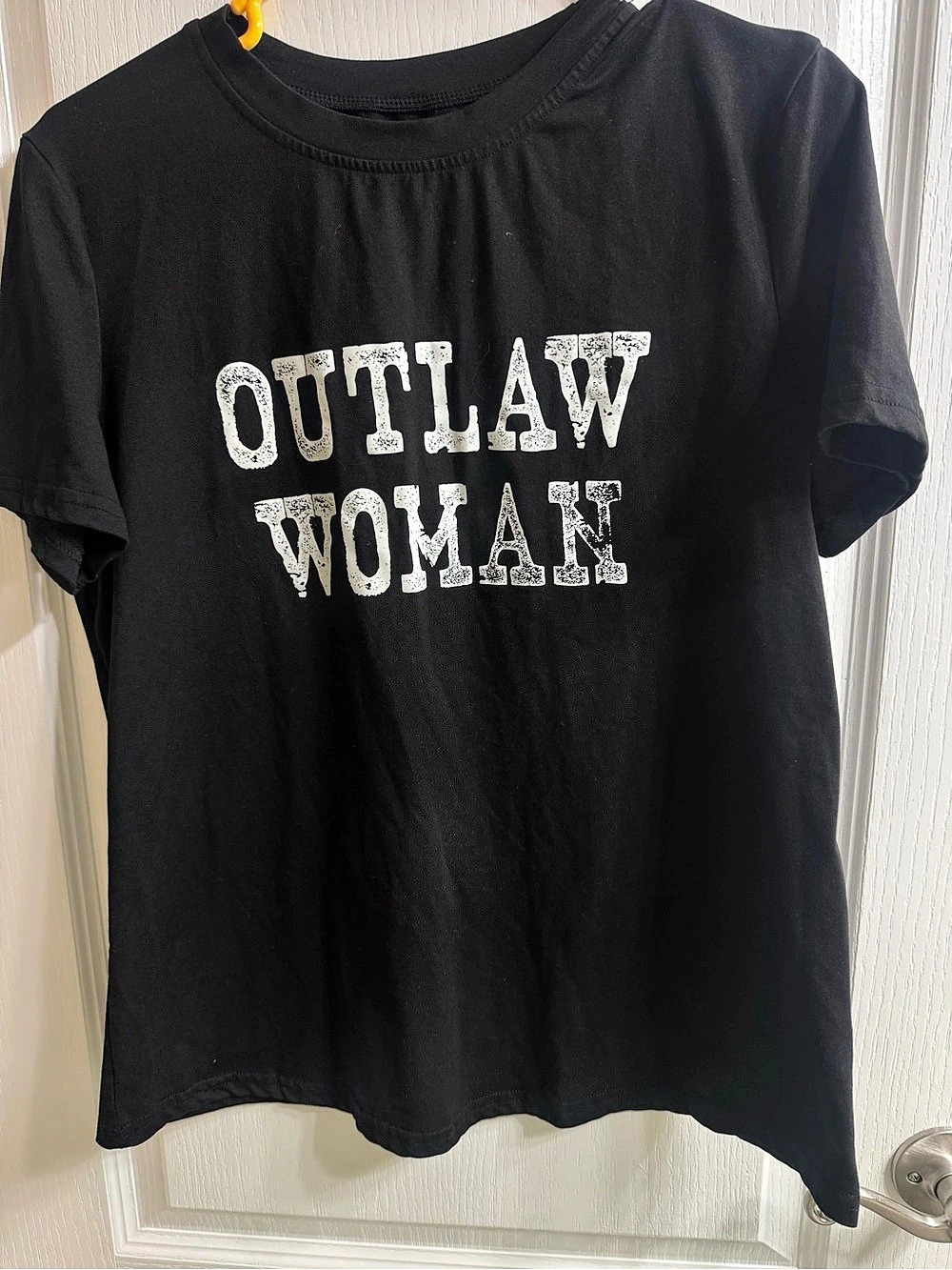 Graphic Tee in Black & White Size Large Like New